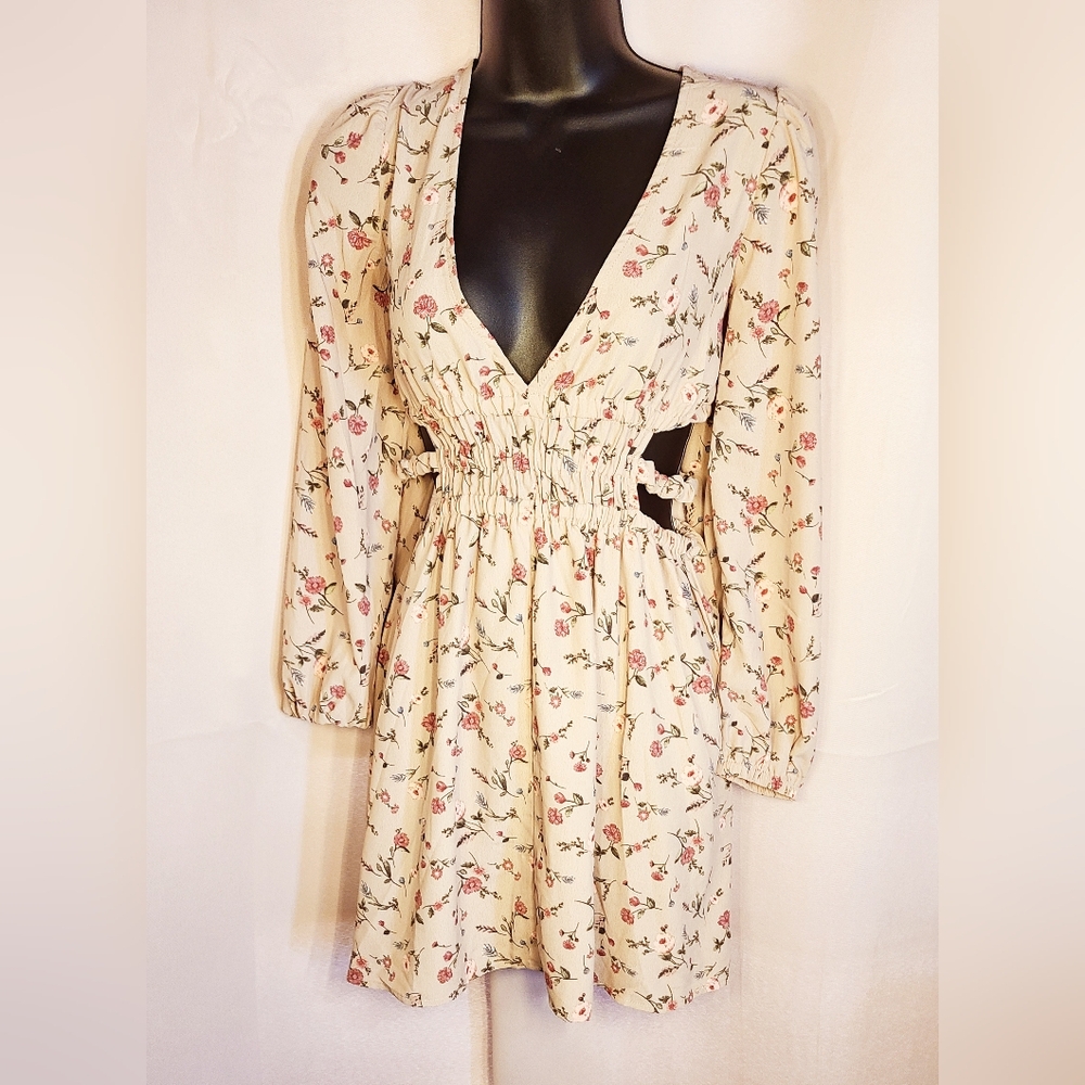 Forever 21 Cream Floral Long Sleeve Dress